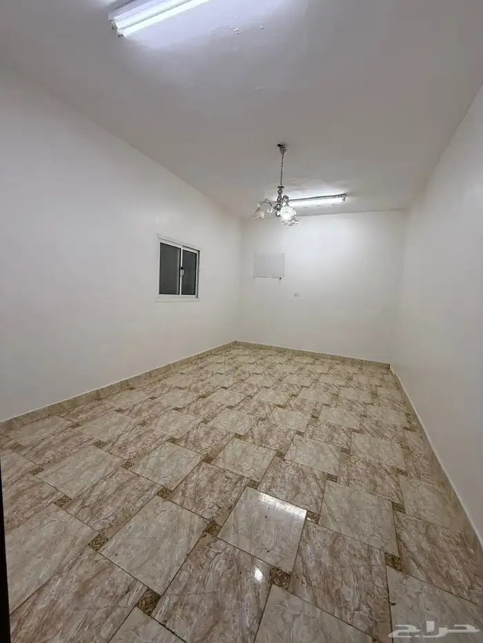 دور ارضي للإيجار طويق 2