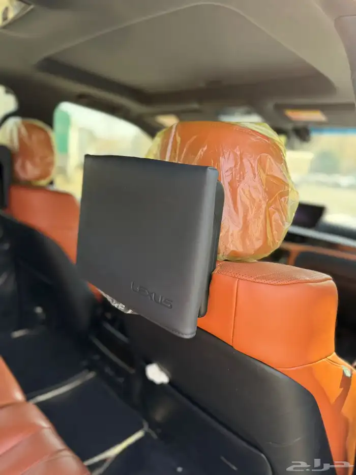 جيب لكزس بلاك ادشن 2019 36