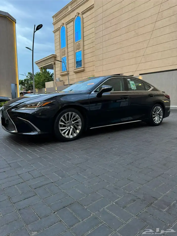 لكزس ES 2019 ثاني مالك DD ممشى قليل مضمون 24