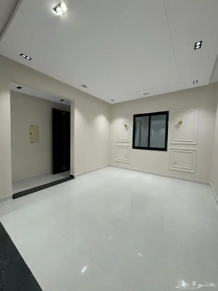 ادوار ارضيه بمدخل سياره vip حي التحليه 570 الف فقط 9