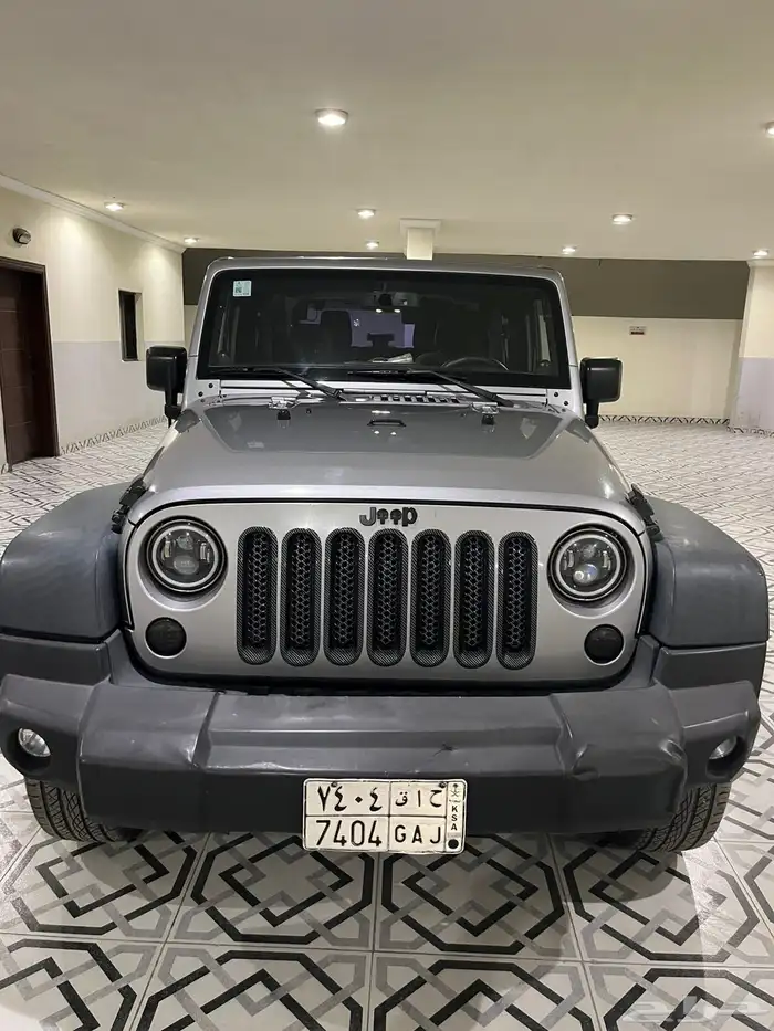 جيب رانجلر 2013 وكالة شد بلد نضيفه جدا 0
