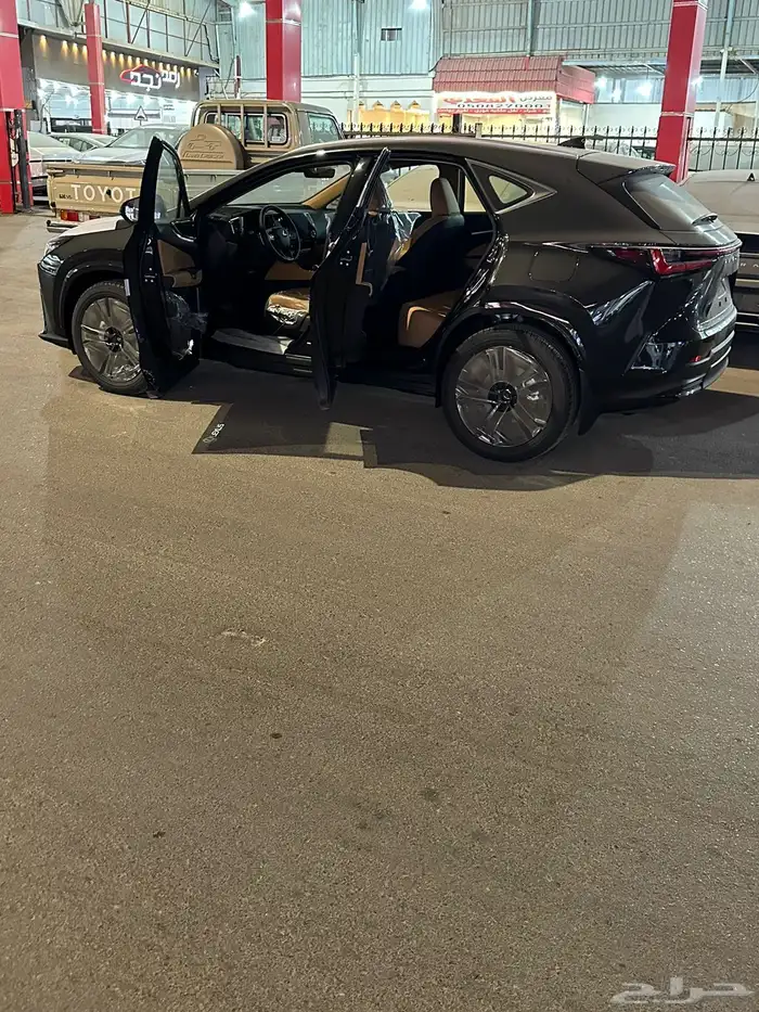 لكزس NX350 aa 2025 بسعر 188.500 8