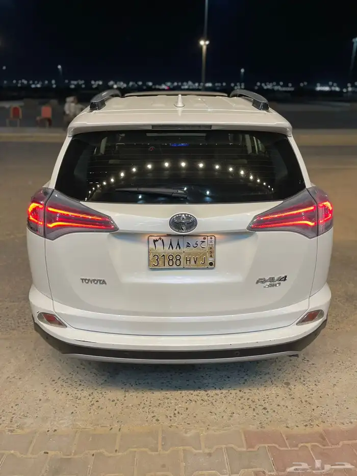 رافور موديل 2017 فل كامل مخمل عداد 86 الف بودي بلد 7