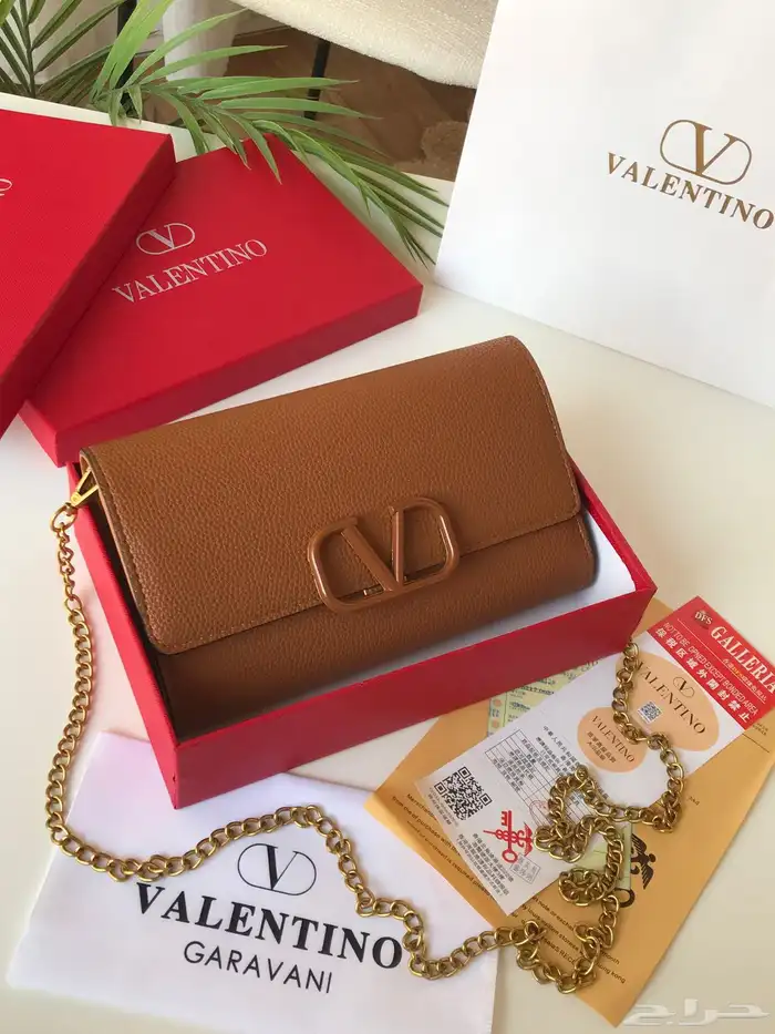 تم تمديد عرض اليوم الوطني 3 شنط ماركه ب240 فقط وتوصيل مجانا 37