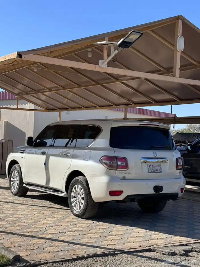 نيسان بلاتينيوم 320 2