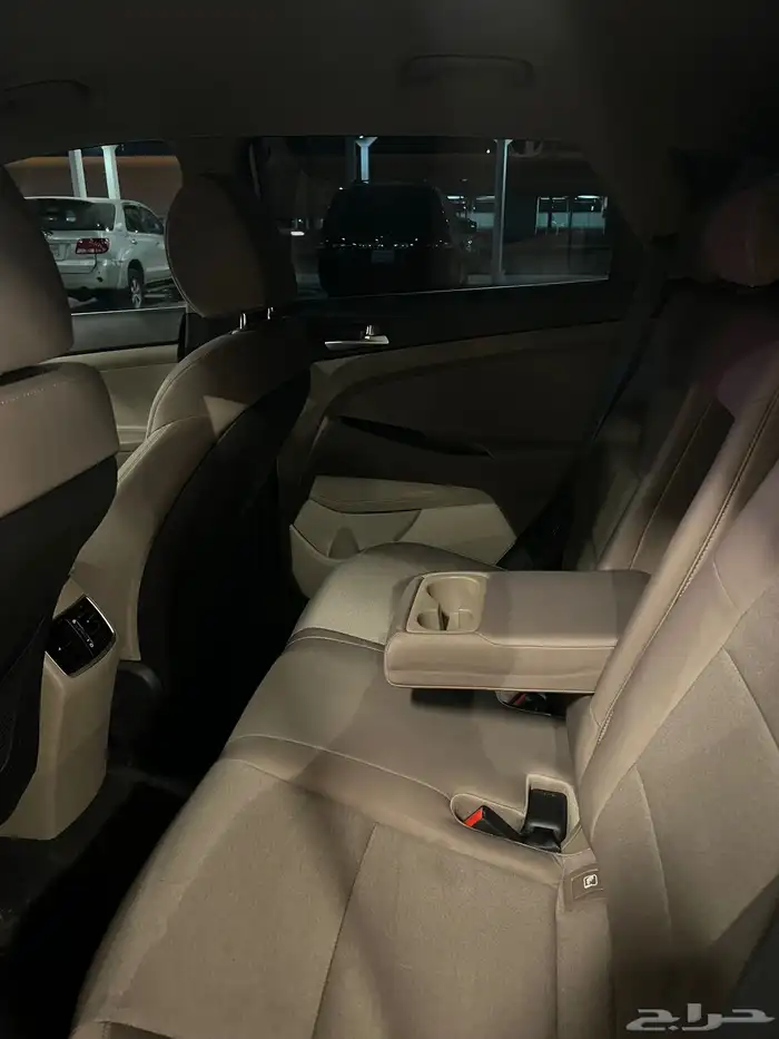 هونداي توسان. 2021 10