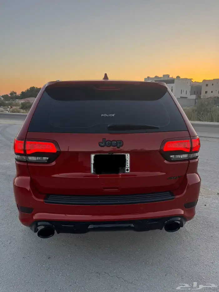 جيب جراند شروكيSRT 2015 6