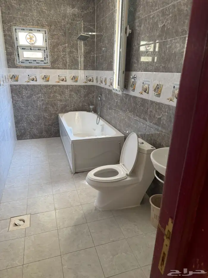 فيلا مؤثثة ومطبخ راكب للايجار السنوي في حي المهدية 15