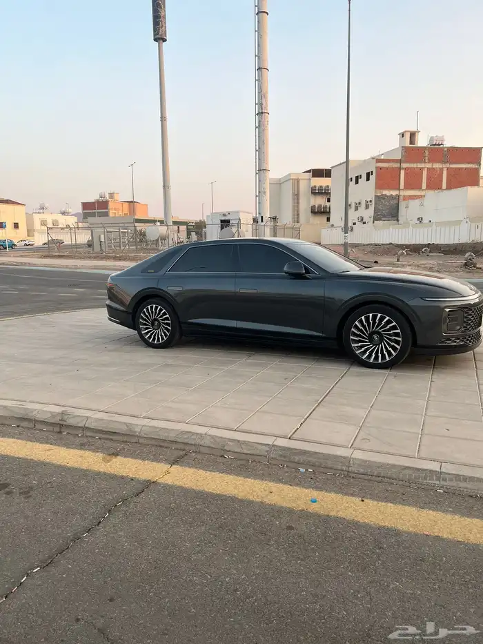 ازيرا كالجرافي 6 سلندر 4