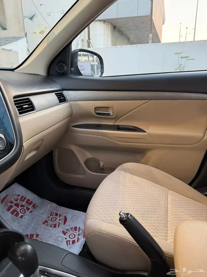 مستوبيشي اوتلاندر ممشى قليل 11