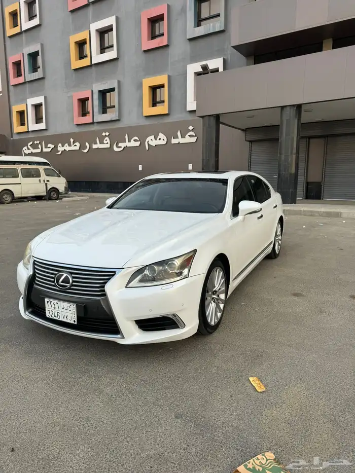 لكزس LS 460 2015 7