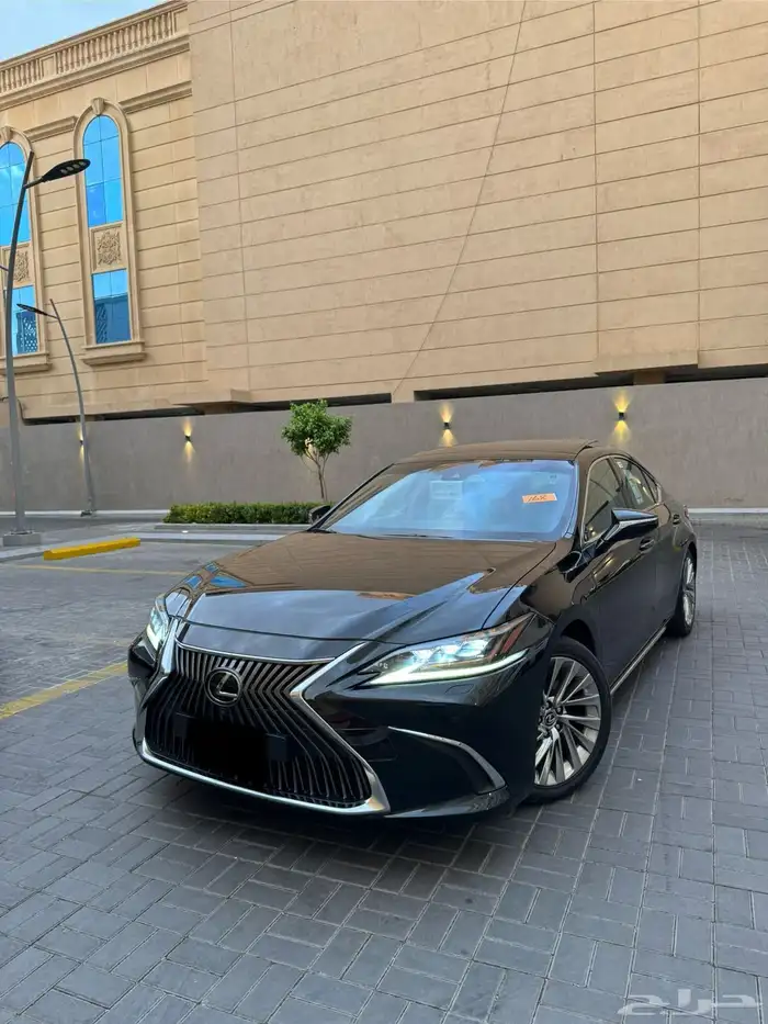 لكزس ES 2019 ثاني مالك DD ممشى قليل مضمون 14