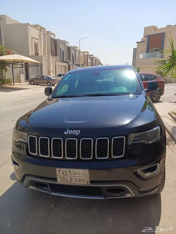 جيب قراند شيروكي 2018 م ليمتد فل 0