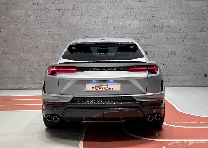 النوع لامبورغيني أوروس بيرفورمانتي الموديل2023 العداد 5000k 18