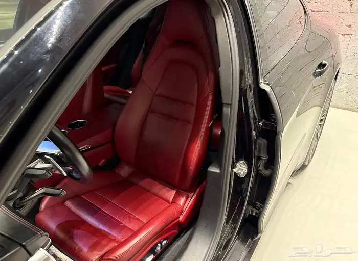 النوع بورش باناميرا 2020  الموديل العداد  52000k 3