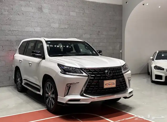 النوع  لكزس Lx570 الموديل  2021 العداد 75000k 2
