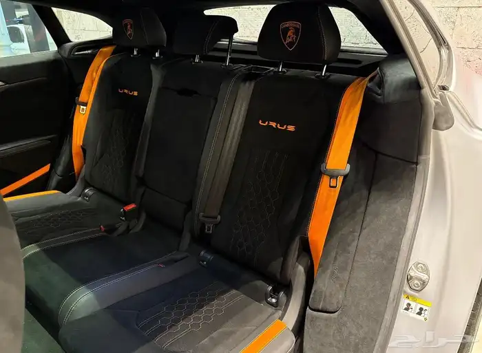 النوع لامبورغيني أوروس بيرفورمانتي الموديل2023 العداد 5000k 12