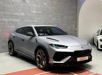 النوع لامبورغيني أوروس بيرفورمانتي الموديل2023 العداد 5000k index