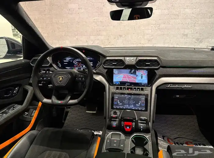 النوع لامبورغيني أوروس بيرفورمانتي الموديل2023 العداد 5000k 7