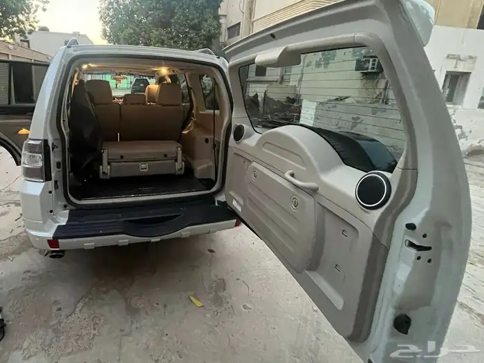 باجيرو شبه مخزن ممشاه 148 الف موديل 2017 15