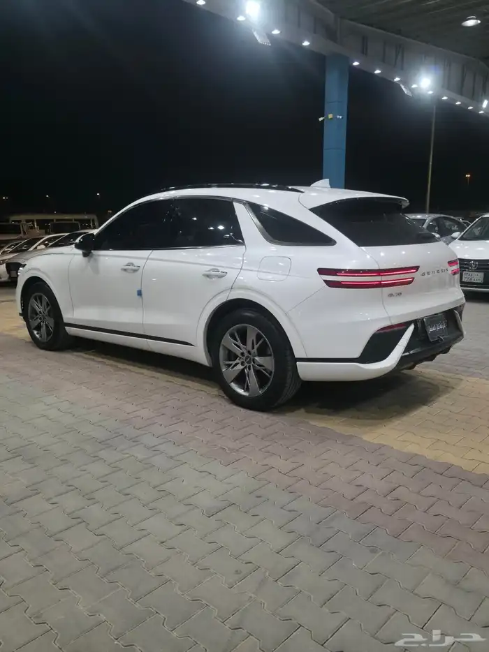 جنسس GV70 2023 فل كامل ديزل 9