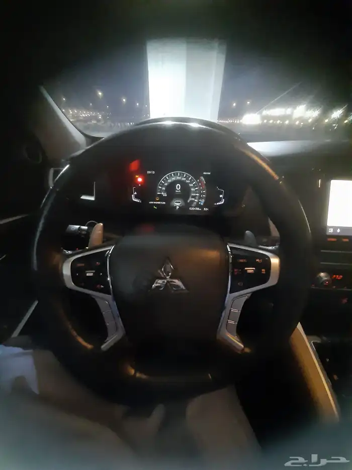 مستوبيشي مونتيرو موديل 2023 ديزل فل كامل للبيع 3