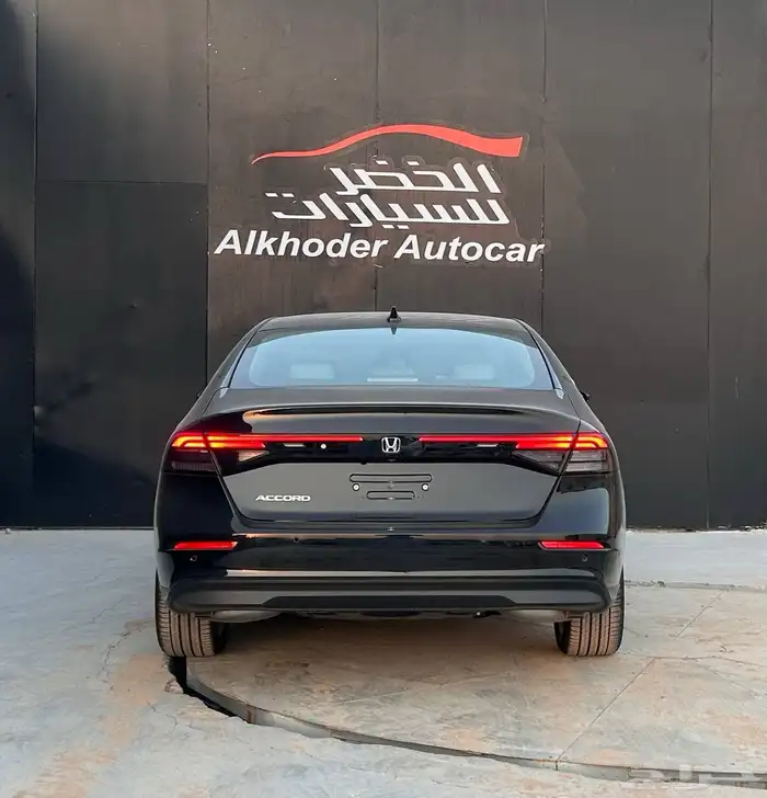 هوندا اكورد 2025 LX ستاندر لدى شركة عبدالمجيد الخضر 5