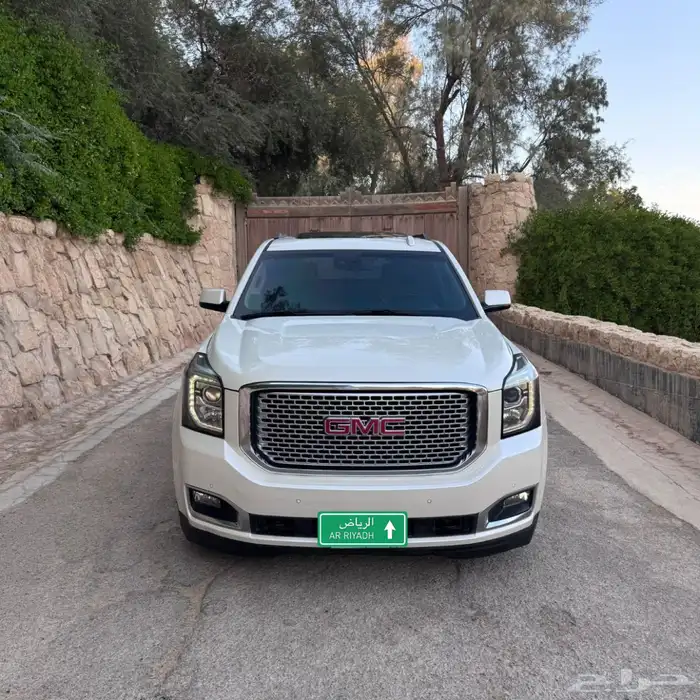 جمس يوكن 2015 SLT قصير 0