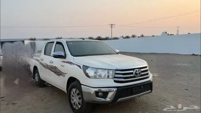 هيلوكس 2021 للبيع مخزن 8