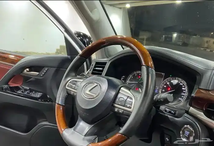 لكزس LX570 23