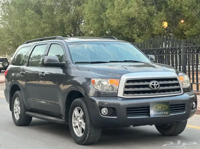 تويوتا اسكويا موديل 2010 سعودي بدون دبل 1