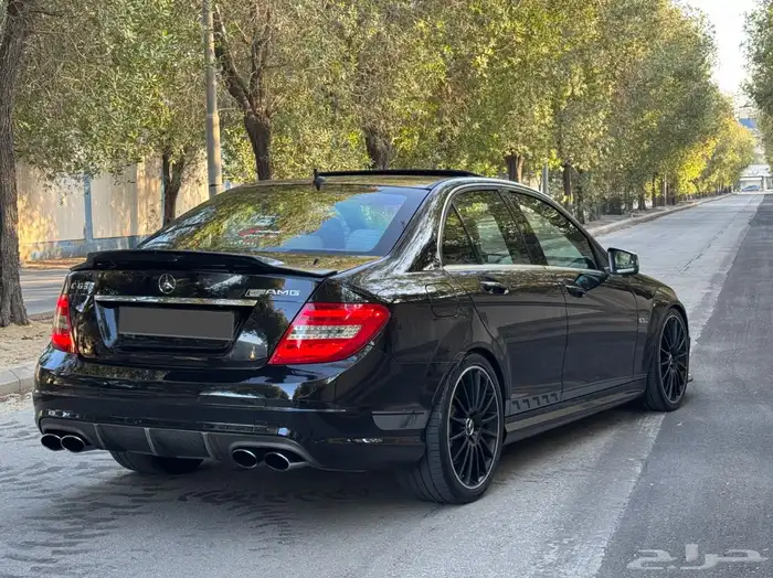 للبيع مرسيدس c63 2010 AMG 4