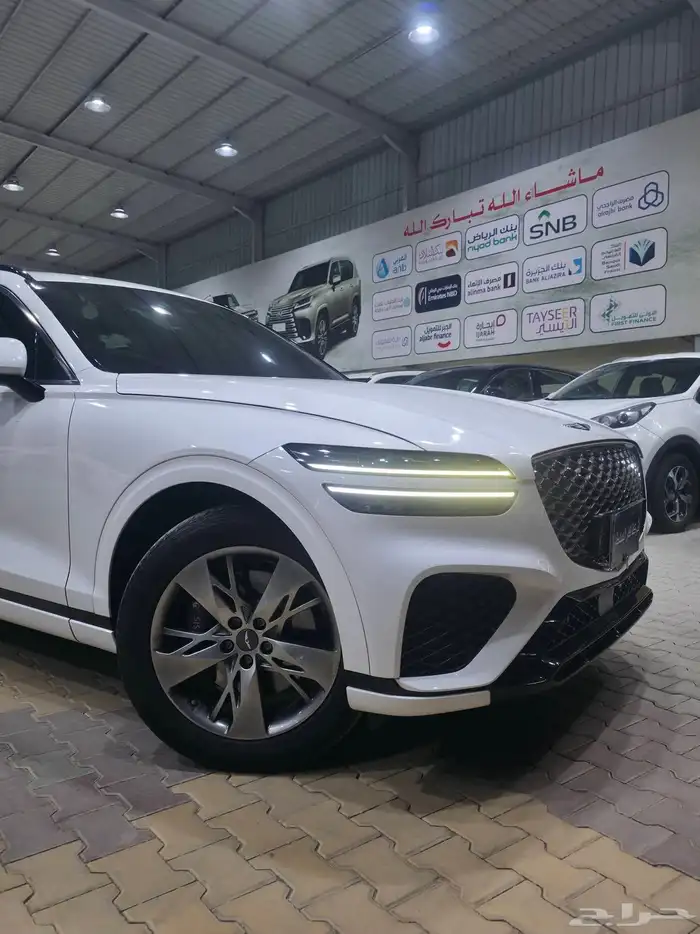 جنسس GV70 2023 فل كامل ديزل 6