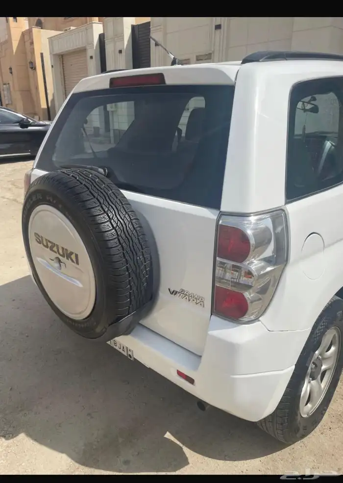 للبيع جيب سزوكي 2008 فيتارا 3