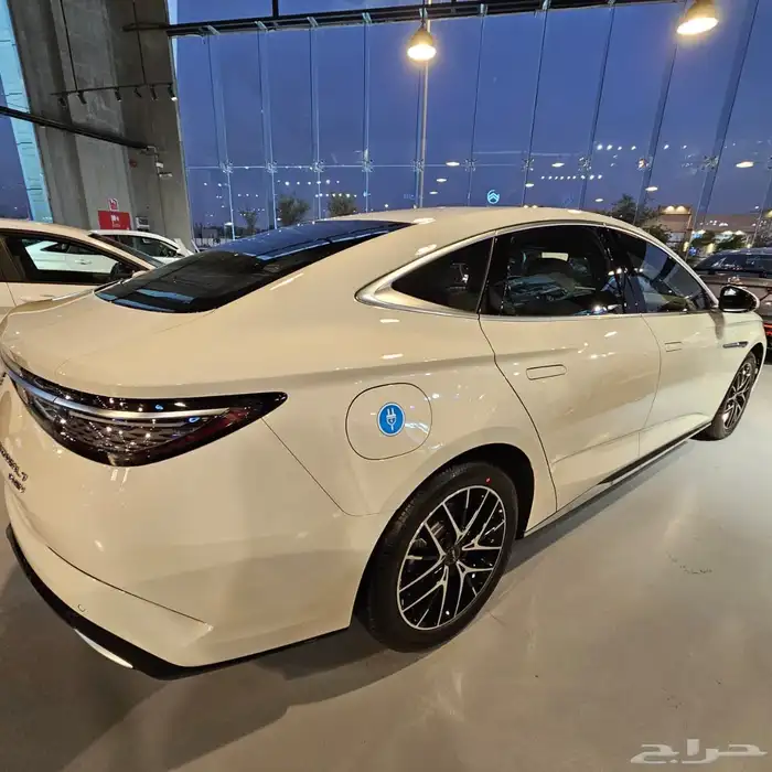 بي واي دي سيل 7 موديل 2026 فل كل عرض حصري لنهاية العام 3