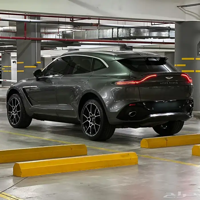 أوستن مارتن DBX 2021 وارد الوكيل إصدار خاص ممشى قليل 2