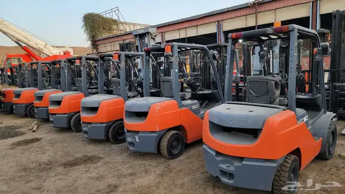 رافعه شوكيه للايجار جميع المقاسات بأسعار مناسبه مديل 2024 4