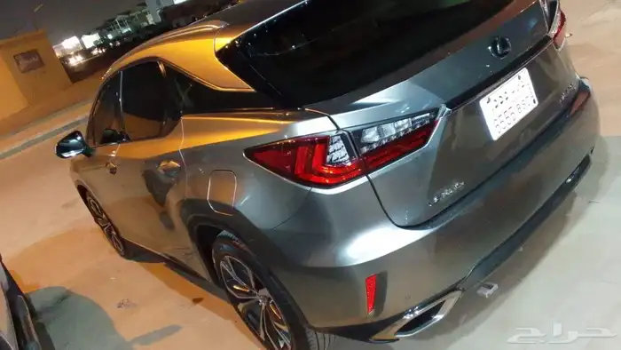 لكزس اركس موديل 2018 3