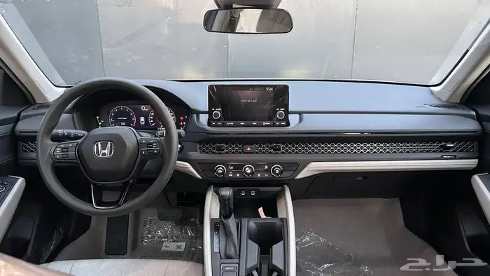 هوندا اكورد 2025 LX ستاندر لدى شركة عبدالمجيد الخضر 6