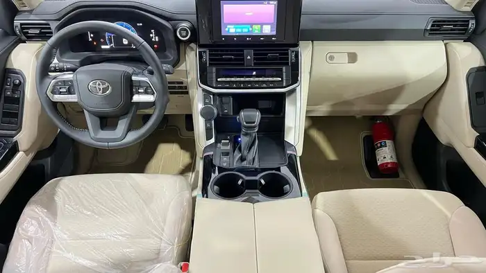 تويوتا لاندكروزر GX.R.2025هدد تنفس طبيعي خليجي بنزين 10