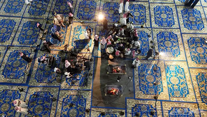 تاجير زل وفرش وكراسي ملكيه للإيجار جديده 0