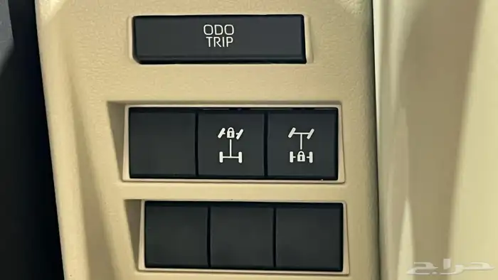 تويوتا لاندكروزر GX.R.2025هدد تنفس طبيعي خليجي بنزين 11