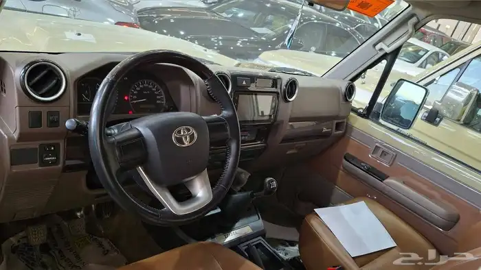 تويوتا ربع 2022 GXL مستعملة مفحوصة مضمونة مصينة 3