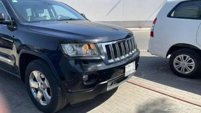 جيب شروكي 2012 فل كامل V8 1