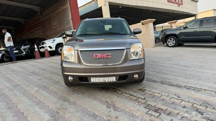 جي ام سي يوكن 2012 ديتالي XL 1