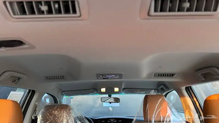 تويوتا فورتشنر VX1 بنزين 2025 لدى شركة عبدالمجيد الخضر 21