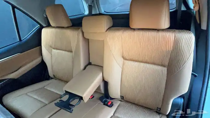 تويوتا فورتشنر VX1 بنزين 2025 لدى شركة عبدالمجيد الخضر 20