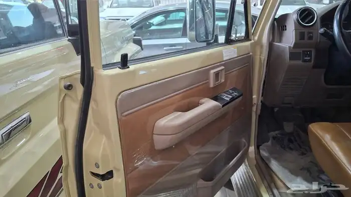 تويوتا ربع 2022 GXL مستعملة مفحوصة مضمونة مصينة 4