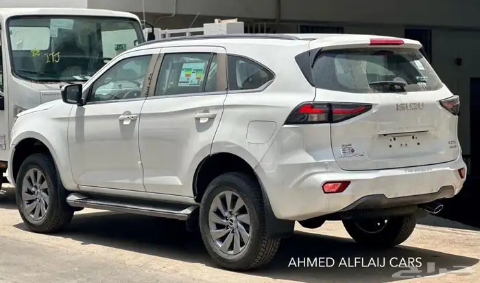 جيب ايسوزو Mux 2024 فل كامل _ ( كاش - تقسيط ) . 6