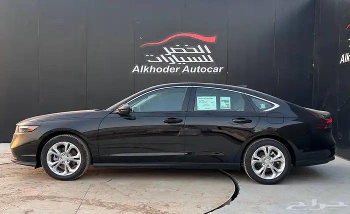 هوندا اكورد 2025 LX ستاندر لدى شركة عبدالمجيد الخضر 2